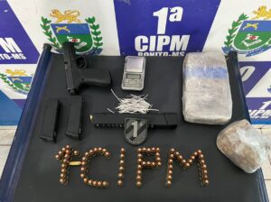 Em operação PMMS prende três pessoas e apreende drogas e arma em Bonito