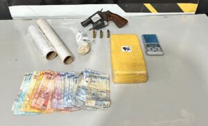 Polícia Civil prende homem em flagrante por tráfico de drogas e posse de arma de fogo na aldeia Jaguapiru em Dourados