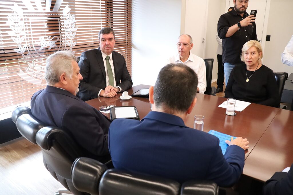 Com ações habitacionais e de saneamento básico em expansão, Governo de MS e Caixa definem projetos