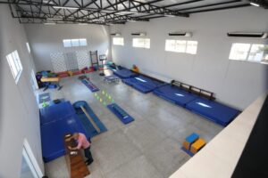 Governo de MS apoia ações para melhorar atendimento a pessoas com autismo em Dourados