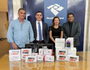Para auxiliar nos trabalhos investigativos, Receita Federal doa equipamentos para a Polícia Civil