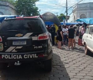 Polícia Civil participa de blitz educativa em Corumbá, para conscientização sobre o crime de crueldade contra os animais