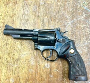 Polícia Civil prende homem por posse irregular de arma de fogo em Naviraí