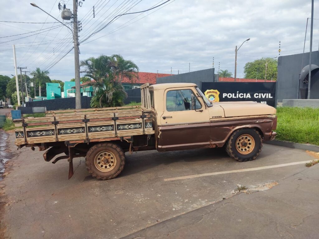 Polícia Civil recupera camioneta furtada e apreende dois adolescentes em flagrante em Mundo Novo