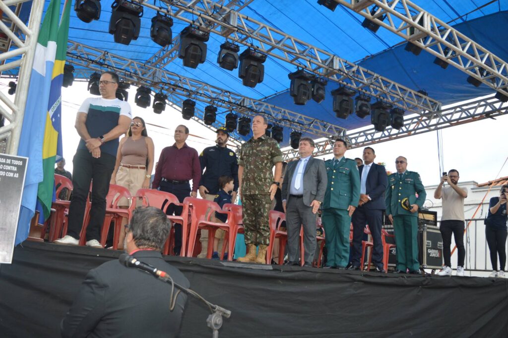 Polícia Militar participa do desfile cívico em comemoração aos 126 anos de Coxim
