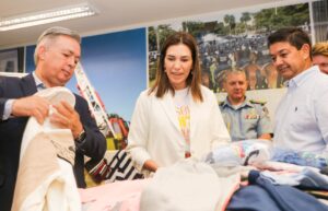Dia D: servidores entregam roupas, cobertores e solidariedade em reta final da campanha