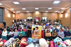 Mobilização de servidores do Detran-MS rende mais de 3,4 mil peças para a Campanha Seu Abraço Aquece