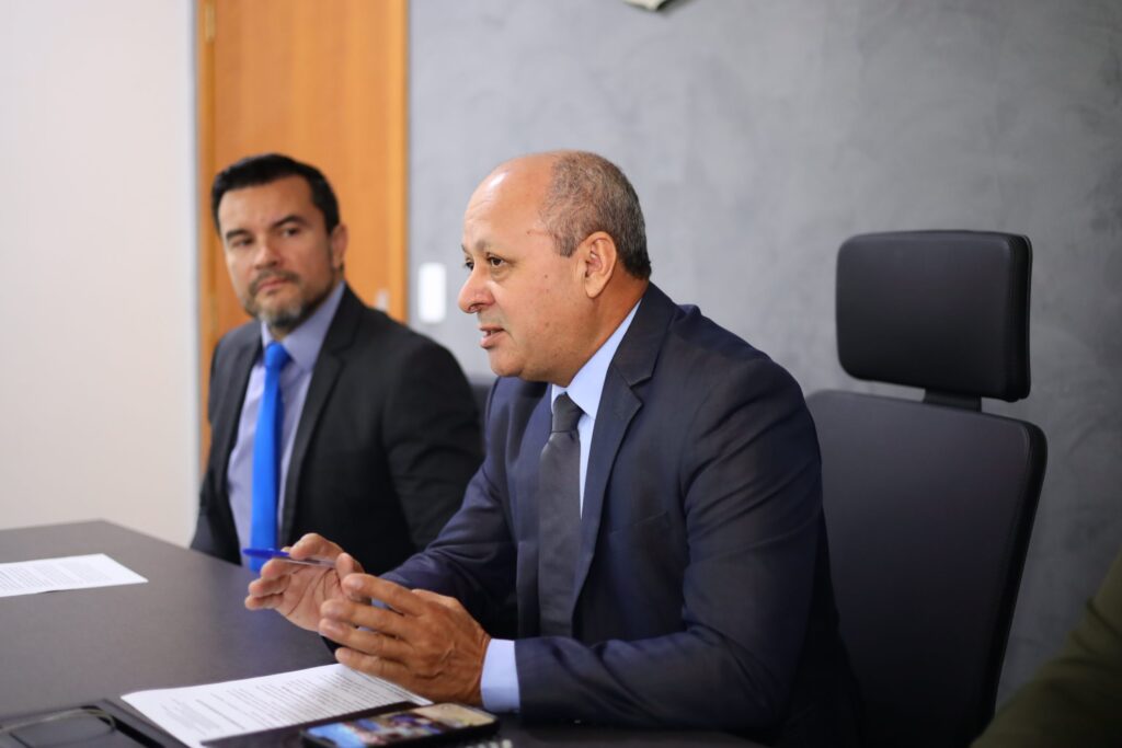 Novo Diretor do Departamento de Polícia da Capital (DPC) alinha estratégias com delegados titulares em reunião em Campo Grande