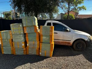 Polícia Civil apreende veículo com 16 fardos de produtos descaminhados em Dourados