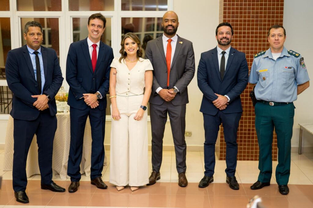 Delegado Regional de Polícia Civil de Corumbá participa da posse das novas Delegadas da Receita Federal