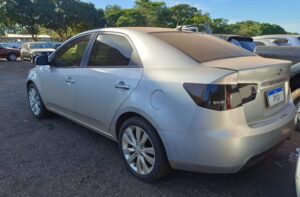 Detran-MS inicia novo leilão com Honda CG 2023/24 e Kia Cerato em destaque