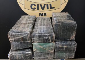 Polícia Civil apreende drogas em Mundo Novo e identifica adolescente infrator