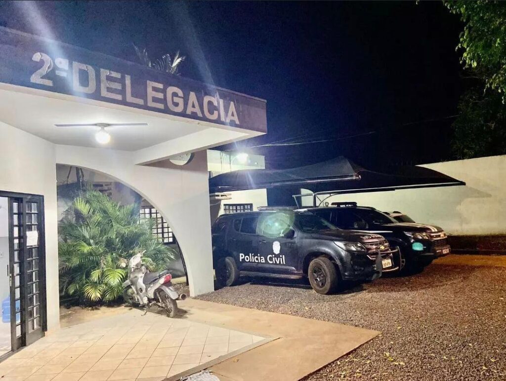 Polícia Civil, em ação conjunta com a Polícia Militar, desarticula ponto de venda de entorpecentes na região da rodoviária em Ponta Porã