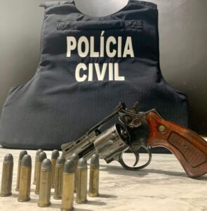 Polícia Civil prende autor de violência doméstica por posse ilegal de arma de fogo em Aquidauana