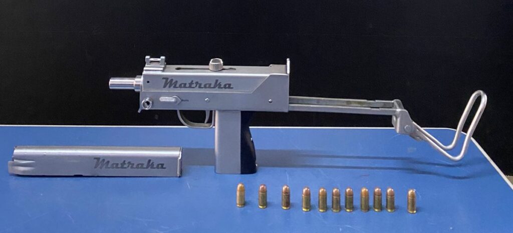 Polícia Civil prende homem em flagrante e apreende submetralhadora automática em Mundo Novo